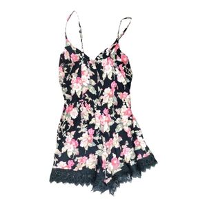*NWOT* TOPSHOP Pink Floral adjustable spaghetti straps mini romper